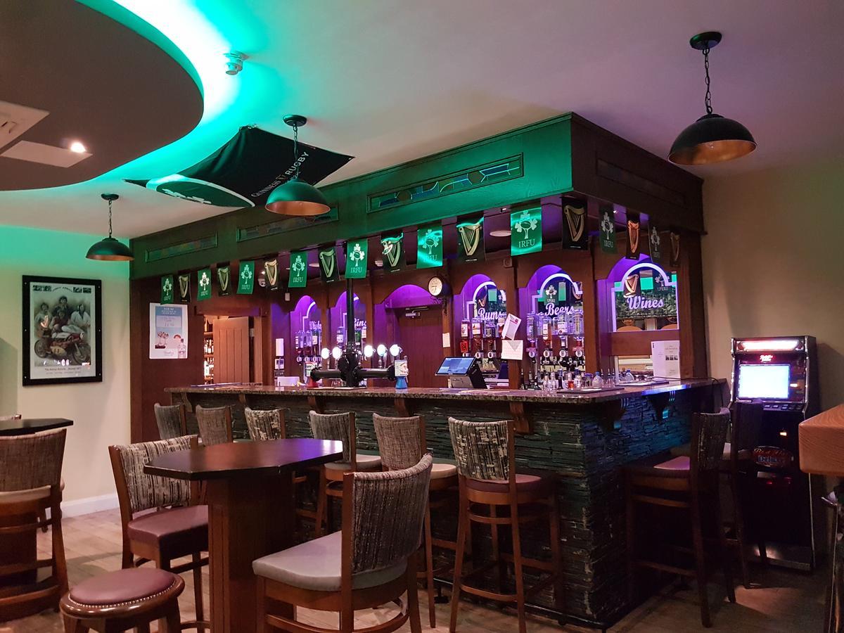 The Armada Inn Ballymoney Exterior foto